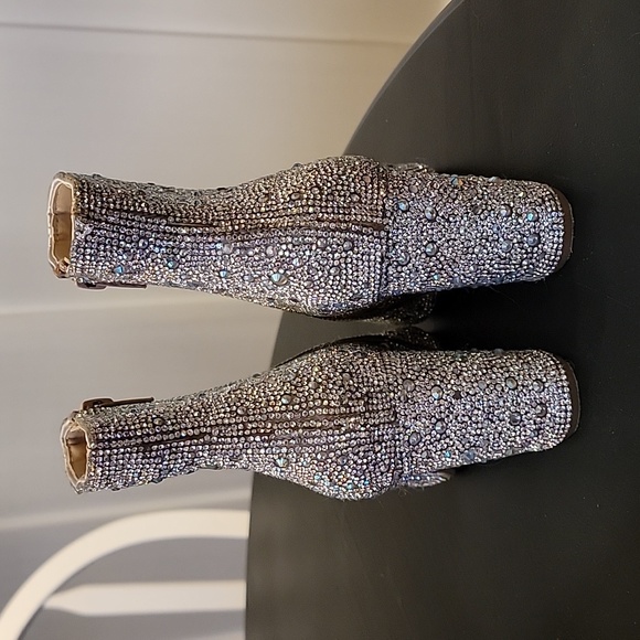 BETSEY JOHNSON: Cady Rhinestone Booties Size 5 - Picture 5 of 7